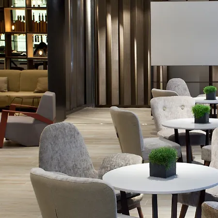 ホテル Nh コレクション サン セバスティアン アランサス サン・セバスティアン